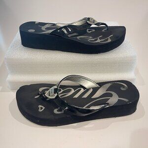 Guess Sparkle Platform Flip Flop Sandals Wedge Thong Heart Rhinestone Y2K